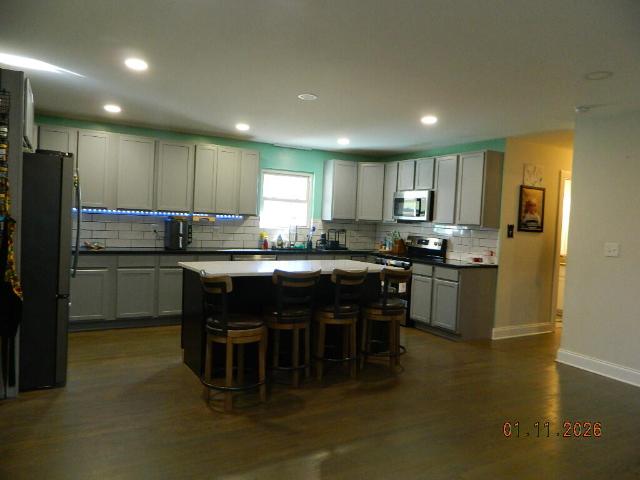 2660 NE Benton Pike NE