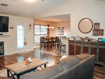 2660 Clayburne Dr