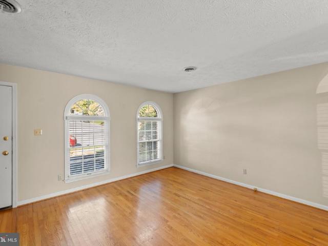 2660 Daniel Terrace