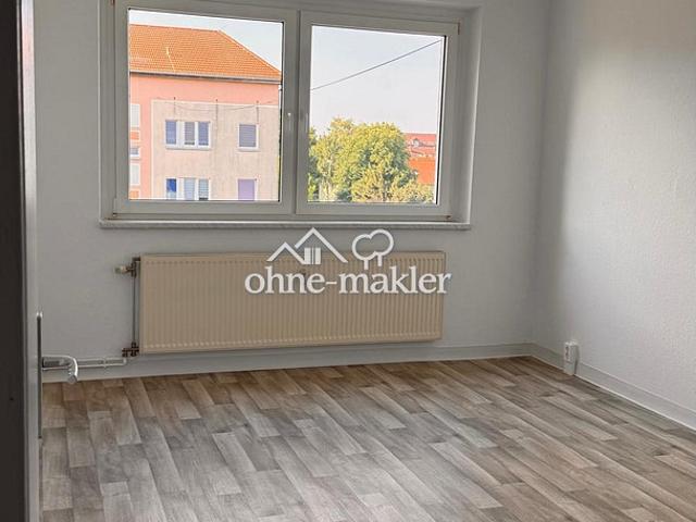 266 € | 69 qm | 4 ZKB Balkon | Günstige Fernwärme