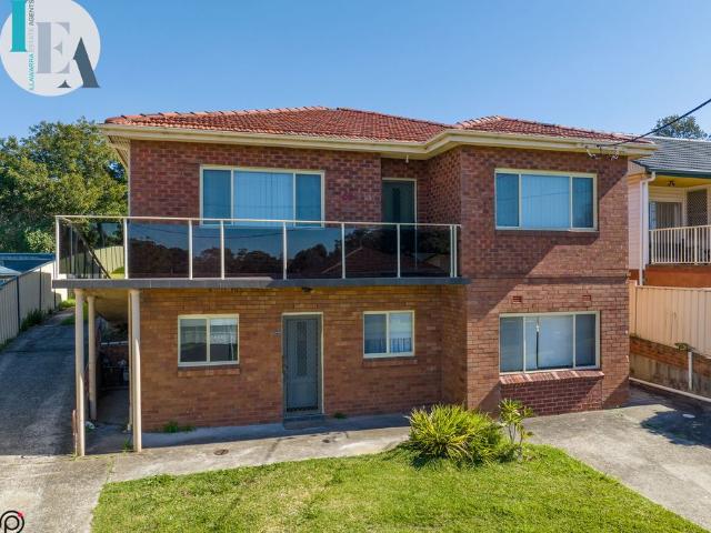 2/66 denise street, lake heights nsw 2502