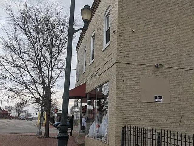 266 E Cass St, Joliet, US, IL