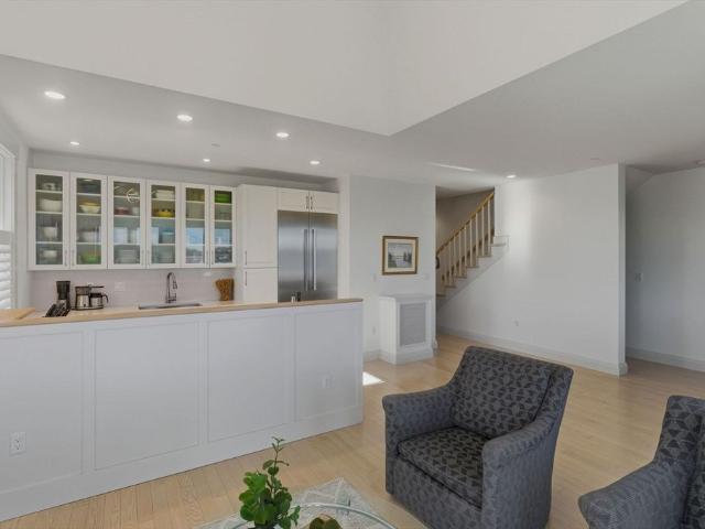266 Merrimac St #F, Newburyport, US, MA