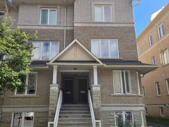 266 Paseo Private Ottawa, ON K2G3N1