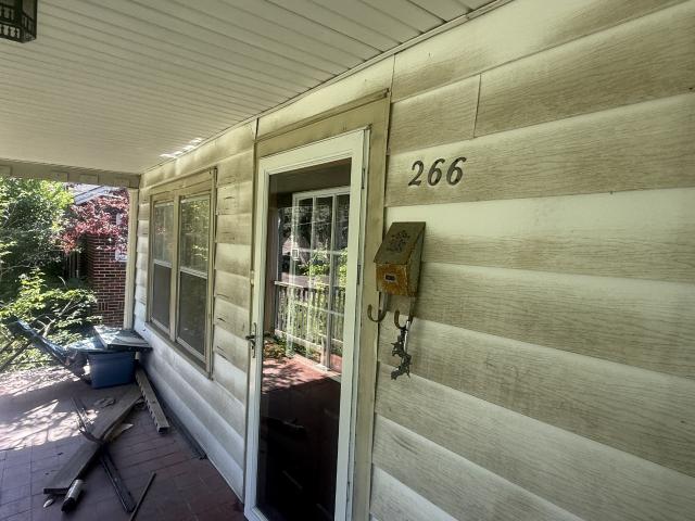 266 W Forest Ave