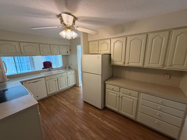 2679 Albion Avenue # 203