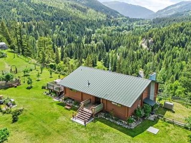 2673 Agate Bay Road, Barriere, BC, V0E 2E0 Luxury House for sale | Listing ID 10394 | Royal LePage Carriage Trade Luxury Properties