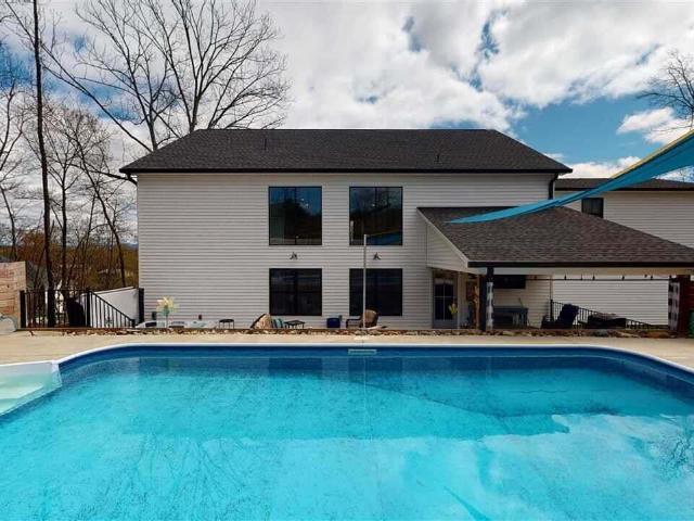 267 Lower Woods Trail NE