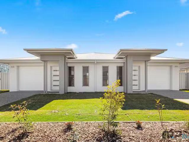 2/67 North Lakes Circuit, Burrum Heads, QLD 4659
