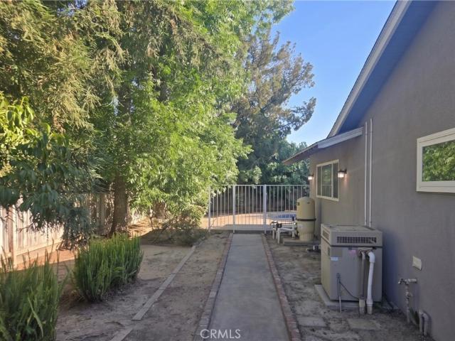 267 W Dovewood