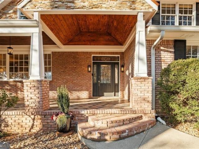 2686 Parkview Drive NE