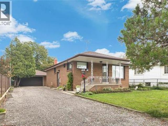 2680 Jos St. Louis, Windsor, ON, N8T 2M6 house for sale | Listing ID 26022 | Royal LePage