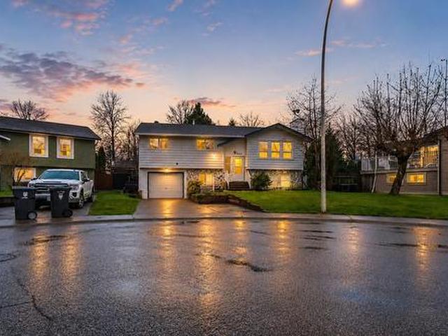 26824 Alder Drive, Langley, BC, V4W 3G9 house for sale | Listing ID R3164 | Royal LePage