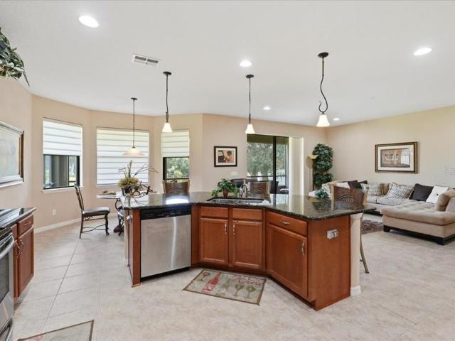 268 Oaklanding Ln, Mulberry, FL 33860 | MLS #W7887