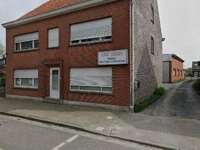 268 m2 apartment for rent in Evergem