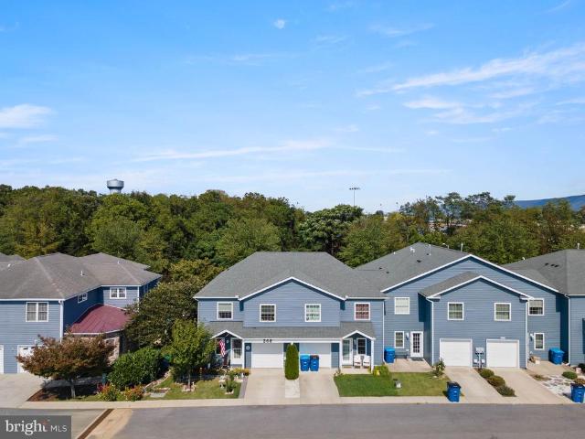 268 Parkside Court