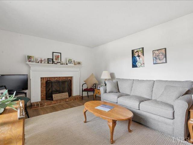 268 Winding Way