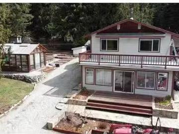 2698 Beaverbrook Road, Fruitvale, BC, V0G 1L1 house for sale.