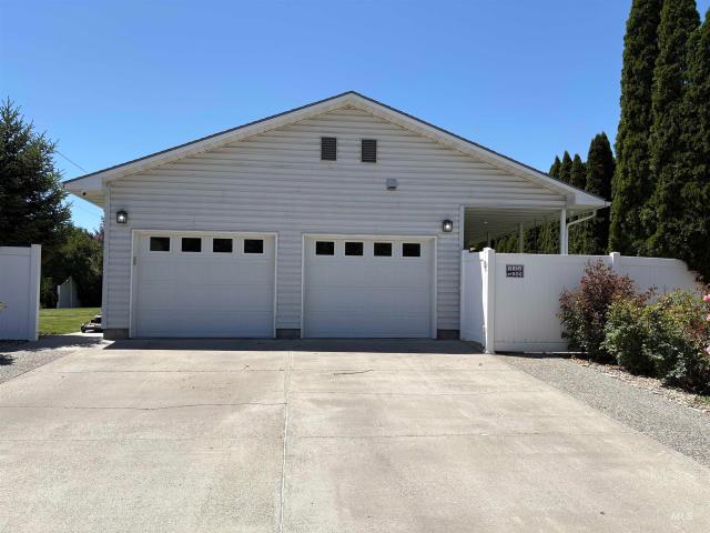 2699 Elizabeth Blvd