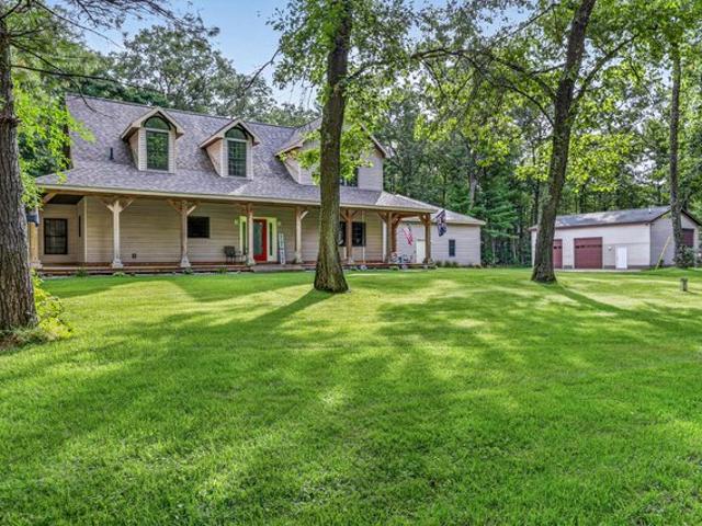 2690 E Raymond Rd, Twin Lake, MI 49457