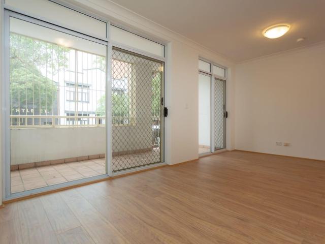 2/69 73 Myrtle Street, Chippendale