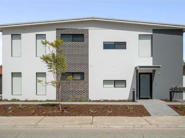 2/69 Cooper Street, MANDURAH, WA 6210
