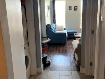 269 Charlotte Suite 4