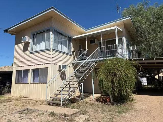 2/69 Dover Street, Moree Apartment for rent Listed by Marygol.
