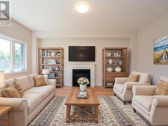 269 Dingman Street, Wellington North, ON, N0G 1A0 house for sale | Listing ID X13772 | Royal LePage