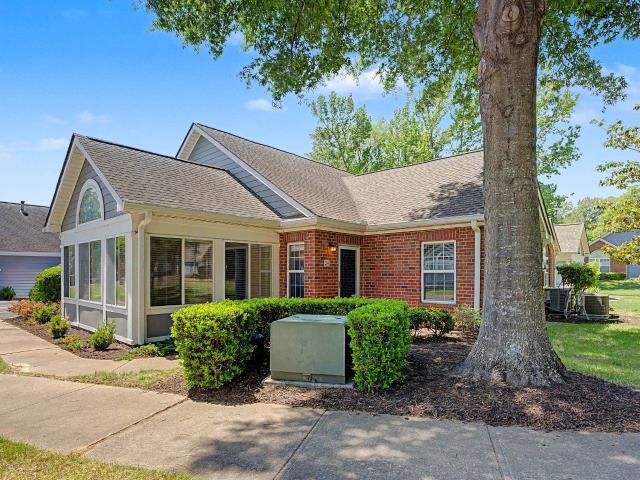 269 oak club ln