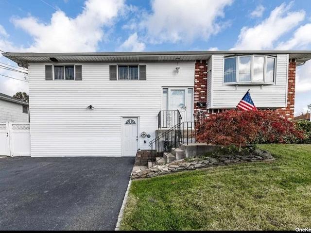 26 11th Ave, 1 bed, 1 full bath