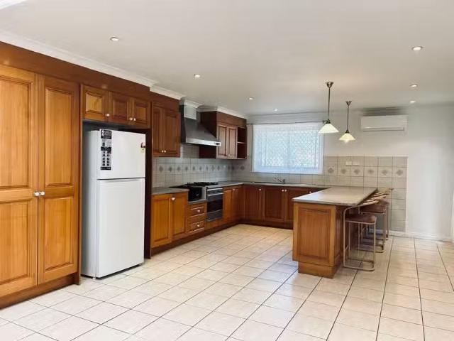26 28 Parsons Street, KENSINGTON, VIC 3031 House for Rent