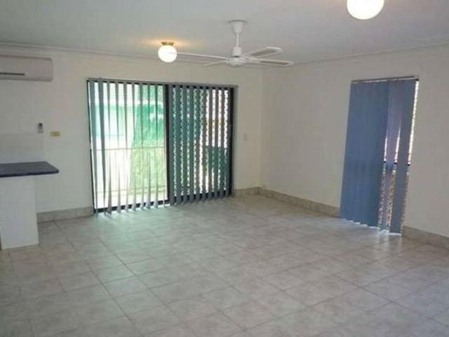 2/6 tomkins place southport qld duplexsemi detached for rent lj hooker