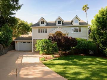 26 Torrey Oaks Court