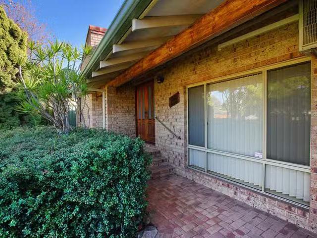 26 Underwood Grove, Kardinya, WA 6163