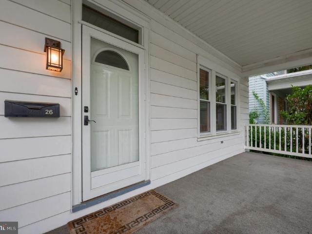 26 W Lemon Street