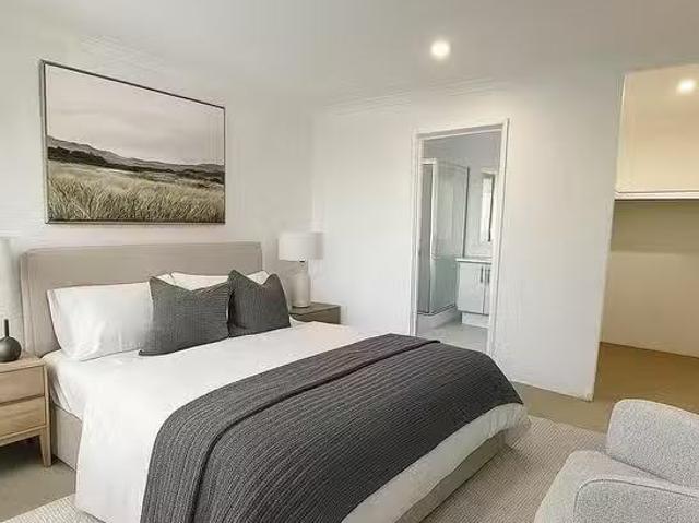 26 Waratah Way, Wandi, WA 6167