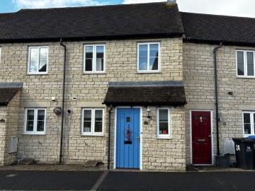 26 Woodrush Gardens, Carterton OX18, 2 bed terraced house to rent, £1,250 pcm | PrimeLocation