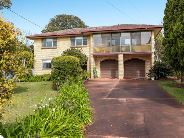 26 Bagot Street, Centenary Heights, QLD 4350 House for Rent Ray White Toowoomba Real Estate