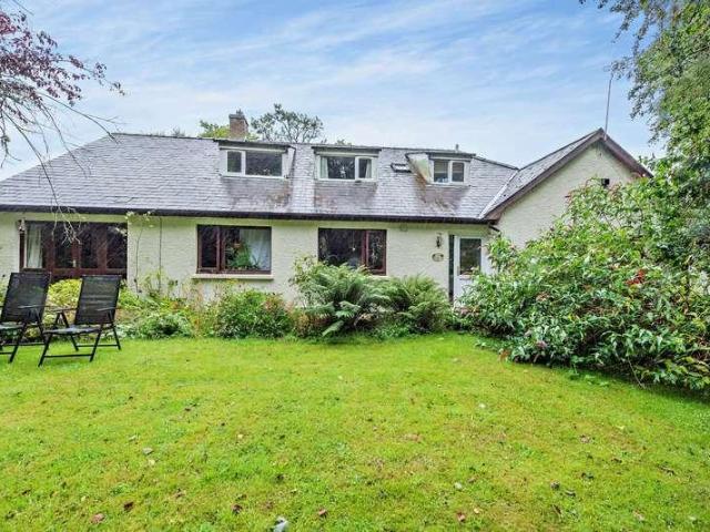 26 bed house for sale