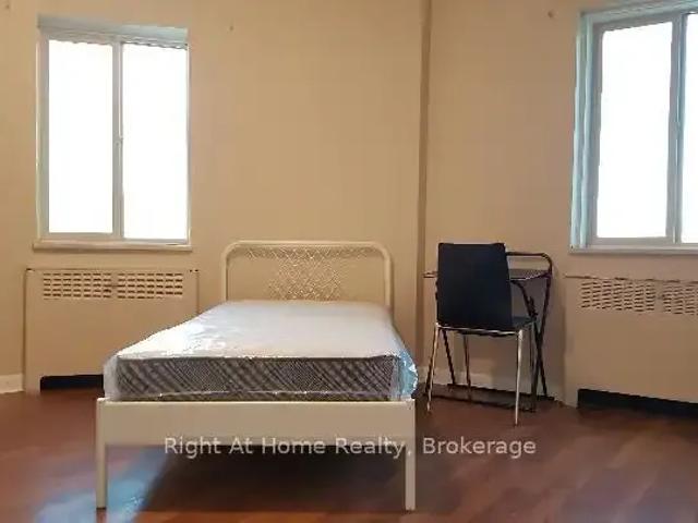 26 Bedroom Apartment Windsor ON LS102752817