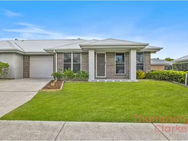 2/6 Bergman Way, Rutherford Property for rent Listed by Chant.