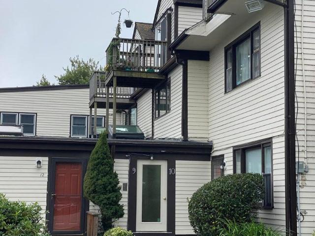 26 Bettys Pond Rd, Unit 9, Hyannis, MA 02601 | MLS #22601