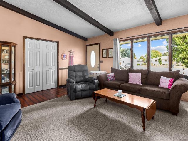 26 bittersweet court