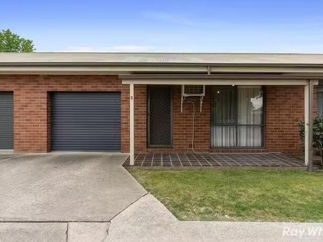 2/6 Borneo Place, Ashmont, NSW 2650