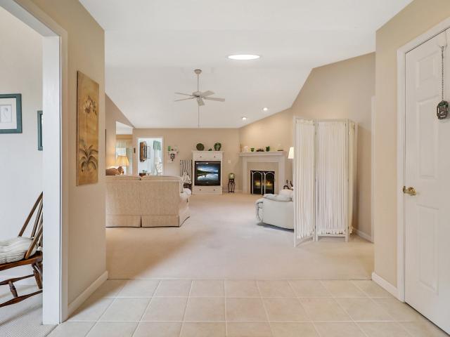 26 Brooks Ln
