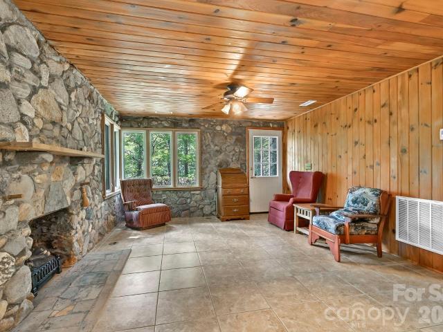 26 Candler School Road