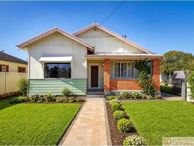 26 Cooma Street, Queanbeyan House for rent Listed by Property.