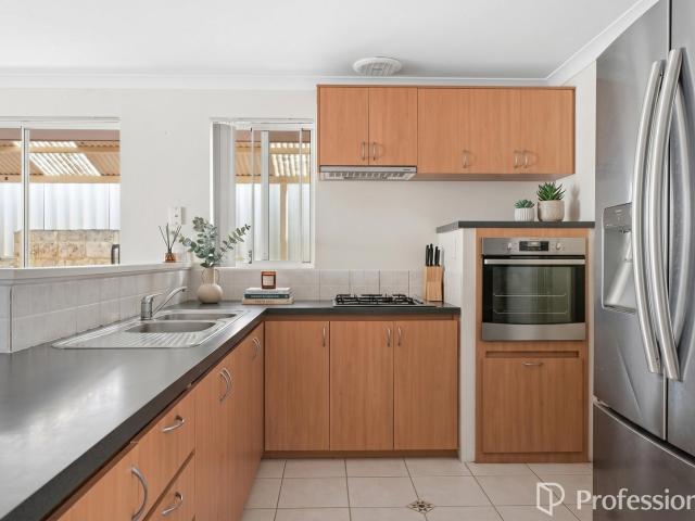 26 Covington PromenadeButler WA 6036, Australia
