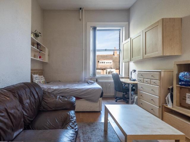 26 Clayton Road, Tyne and Wear NE2 1 bed flat to rent £628 pcm £145 pw